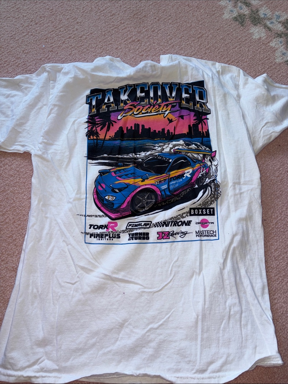 Men’s box set tee